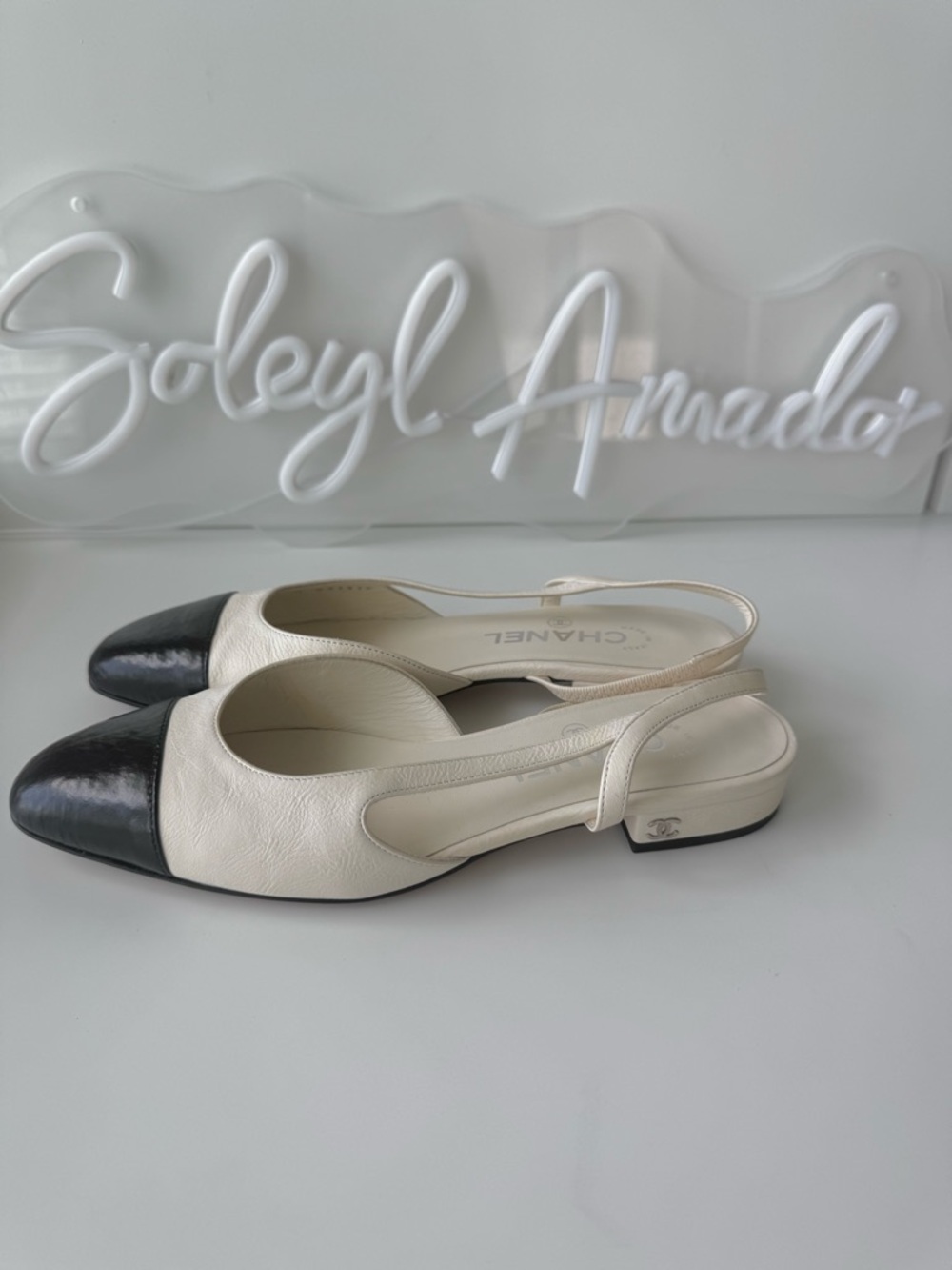 CHANEL Beige and Black Goatskin Slingback Flats - Picture 3 of 12